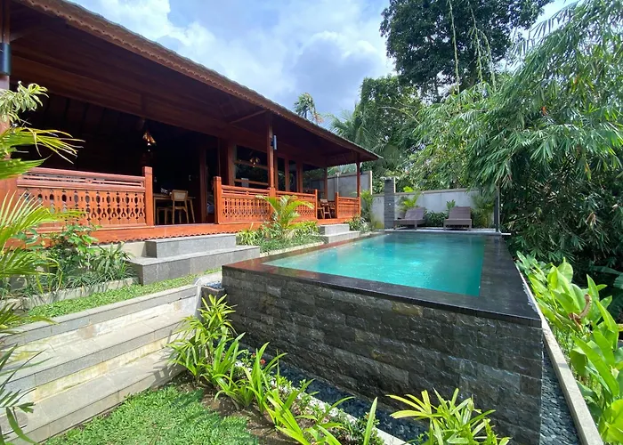 Charming 1br Wooden Private Pool & Sunset View Villa Ubud
