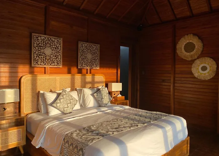 ヴィラ Charming 1br Wooden Private Pool & Sunset View ウブド