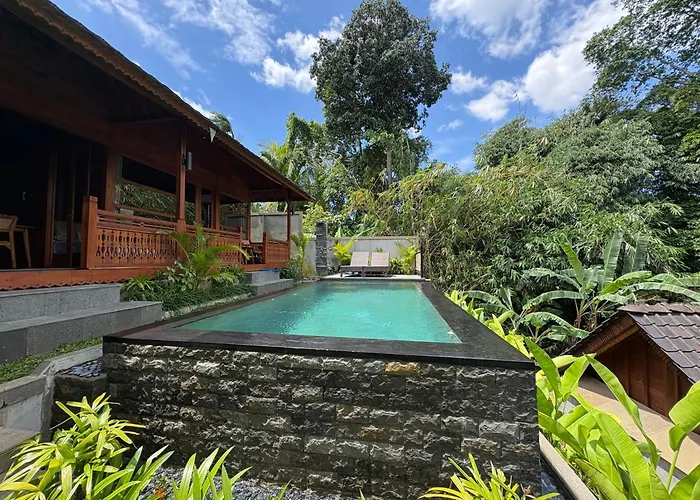 Charming 1br Wooden Private Pool & Sunset View Villa Ubud