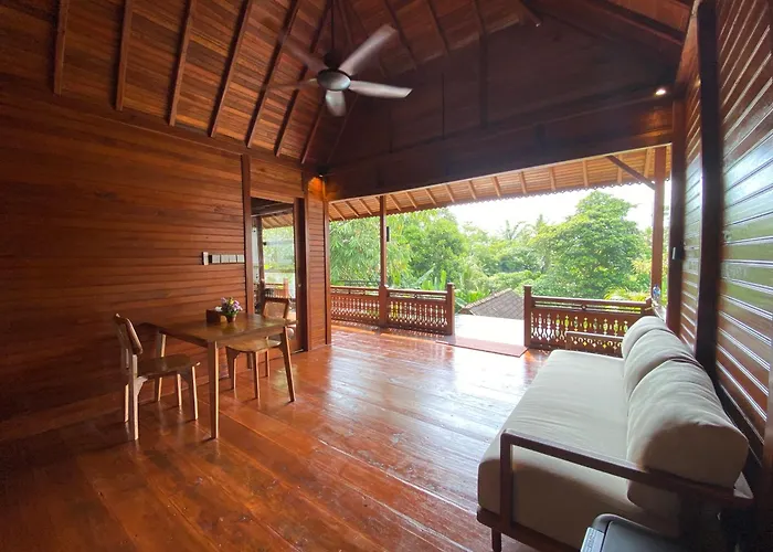 Charming 1br Wooden Private Pool & Sunset View Villa Ubud