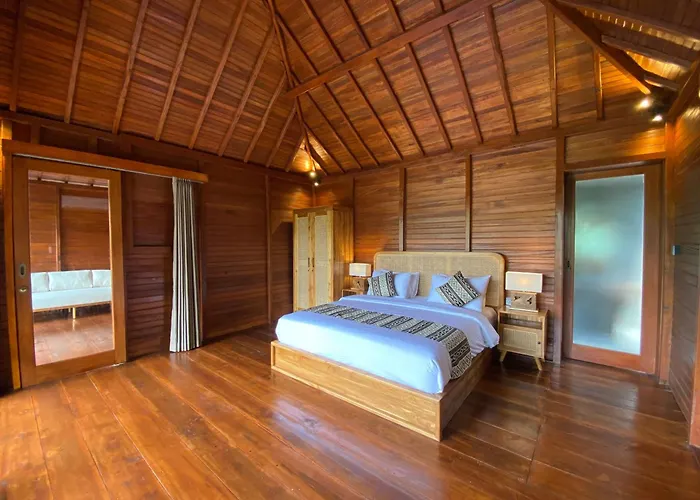 Charming 1br Wooden Private Pool & Sunset View Villa Ubud
